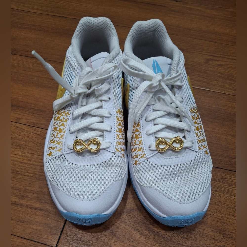 Nike Women's White and Gold Sneakers - Picture 3 of 8
